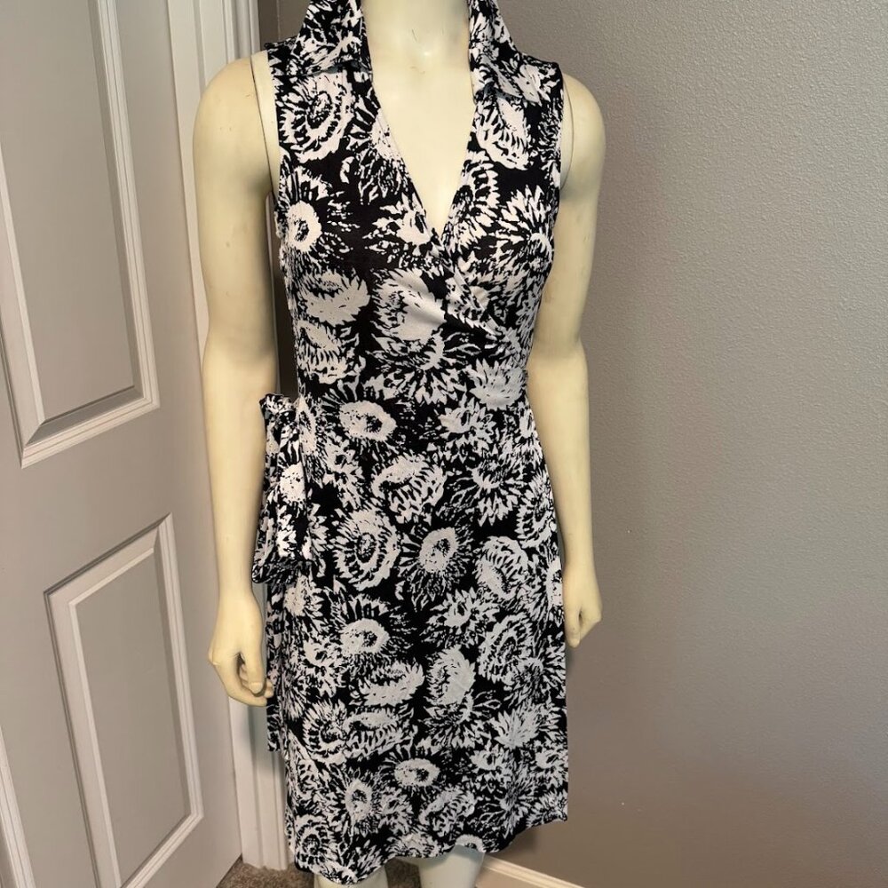 Diane vonFURSTENBERG vintage wrap dress Size 6